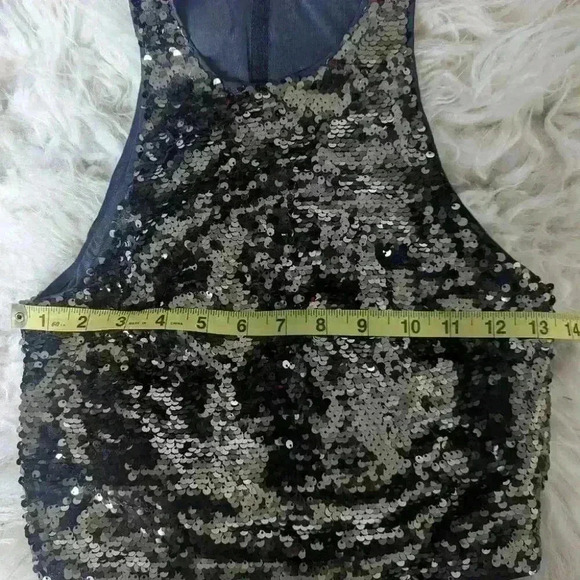 H&M Holiday Sequined Racer  back Gray Black Crop Tank Top - size X-Small NWT - Picture 7 of 8